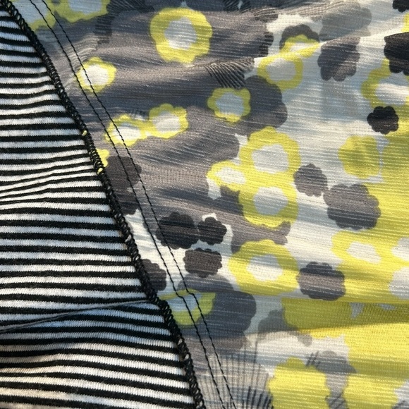 Ladies Bali Long Sleeve Top. - Picture 8 of 8